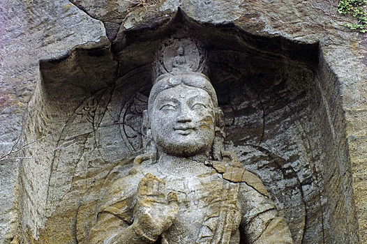 zaki-20130103-takatoriyama-magaibutsu.jpg